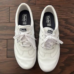 Women’s Keds sneaker.  Size 9